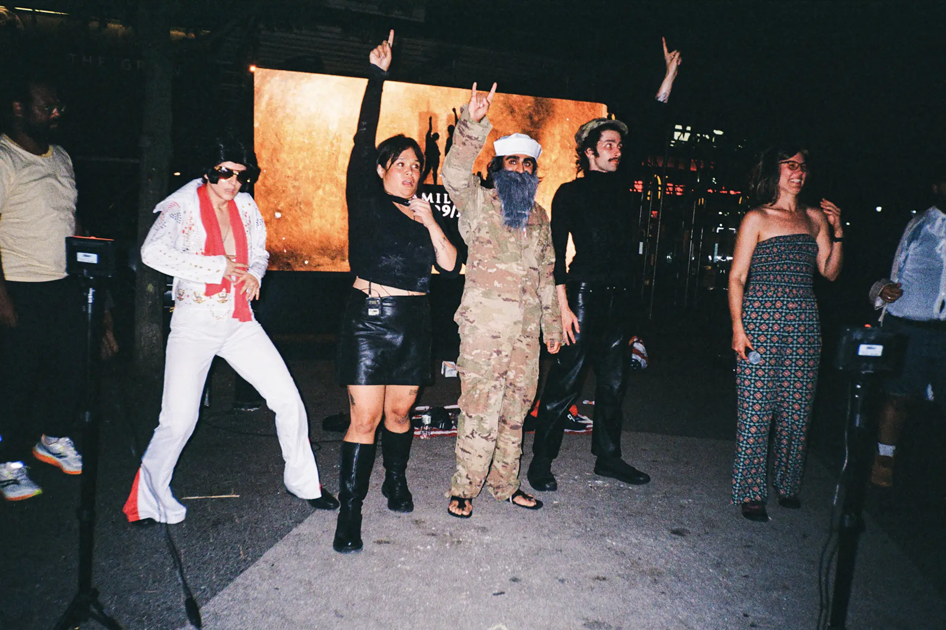 ethan-and-gigi-at-union-square-the-movement-new-york-city_1920x1280_rd2